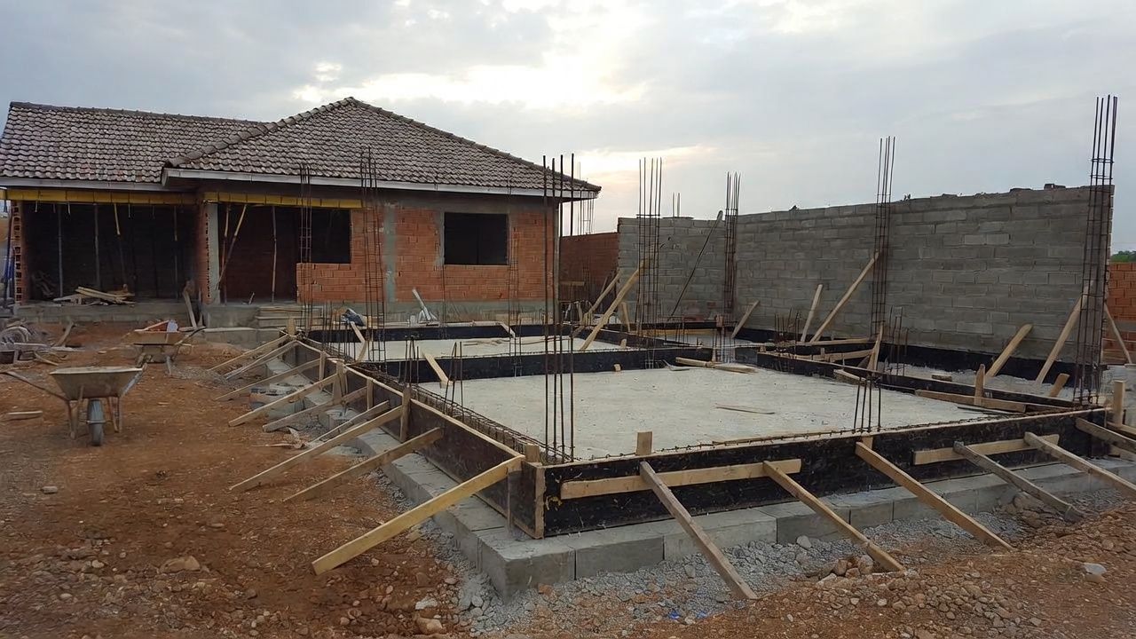 Фундамент БВЗ: ошибки геологии и цены каркаса в 2026